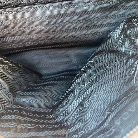 Prada Leather vintage purse - crossbody clutch with lock and key - Picture 6 of 8